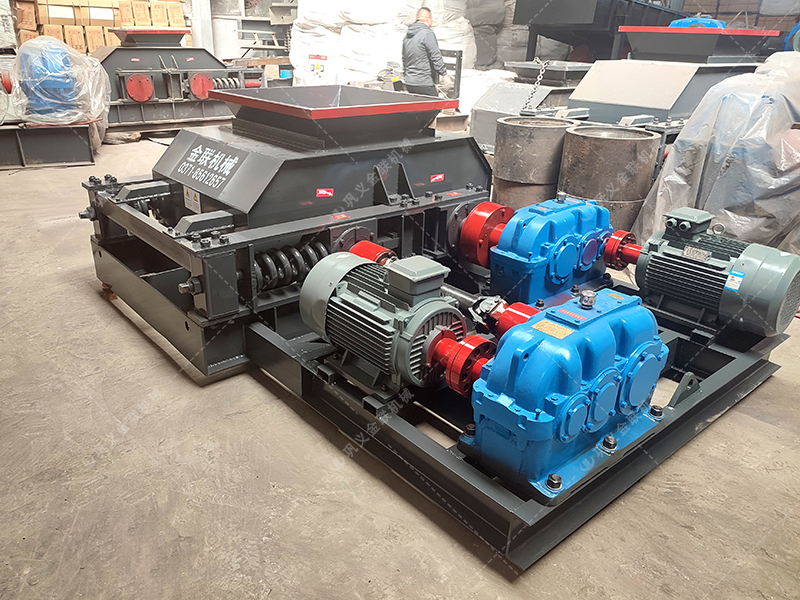 雙齒輥破碎機(jī)處理含雜原煤：專業(yè)優(yōu)勢(shì)究竟比傳統(tǒng)設(shè)備強(qiáng)在哪？